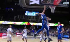 Baylor Scheierman puts up a massive dunk to shorten Xavier's lead over Creighton